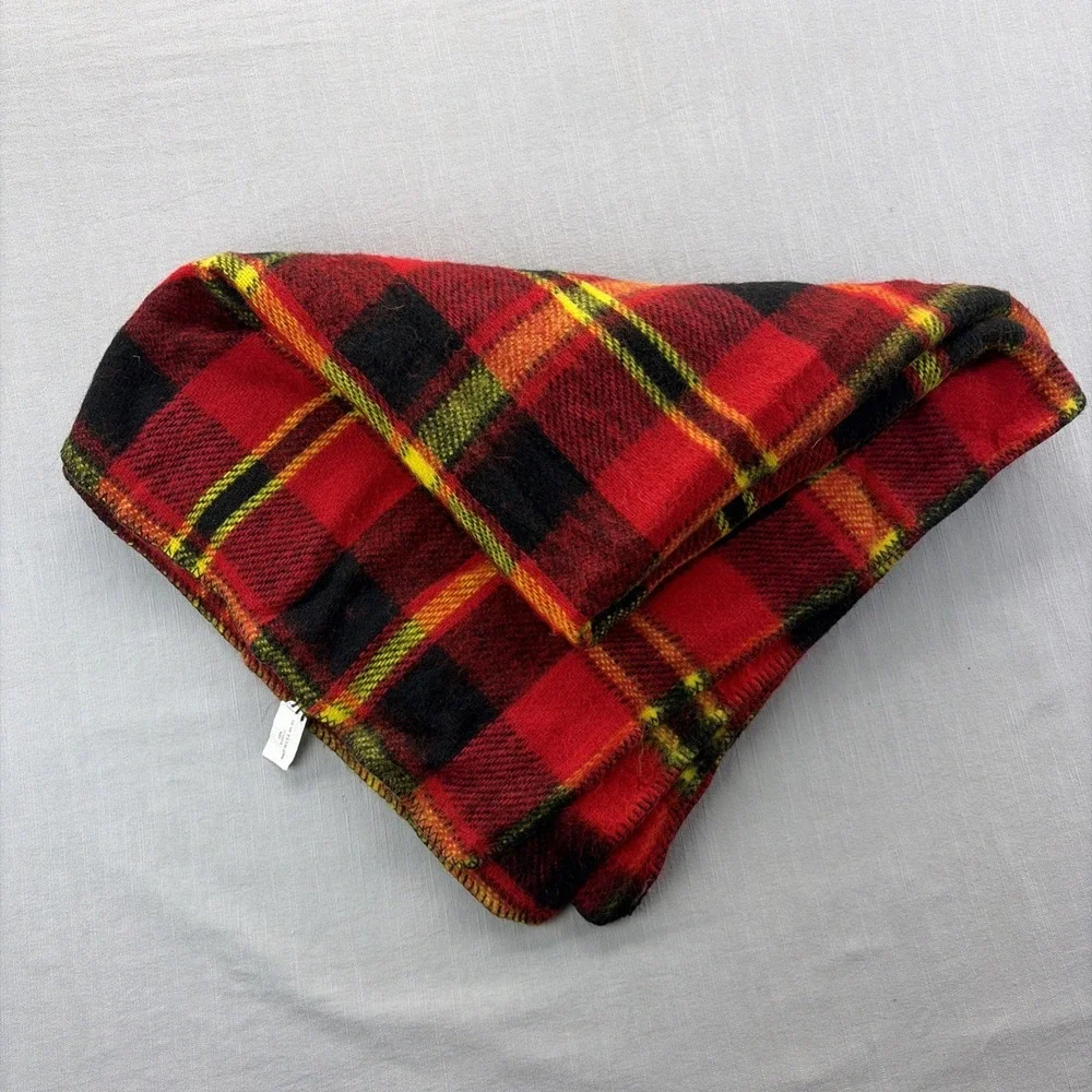 Vintage Red Black Plaid Throw Blanket 84x46 Acrylic Made USA Camp Cabin